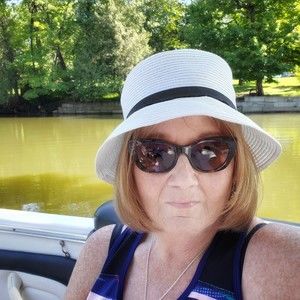 Meet your Posher, Sandra